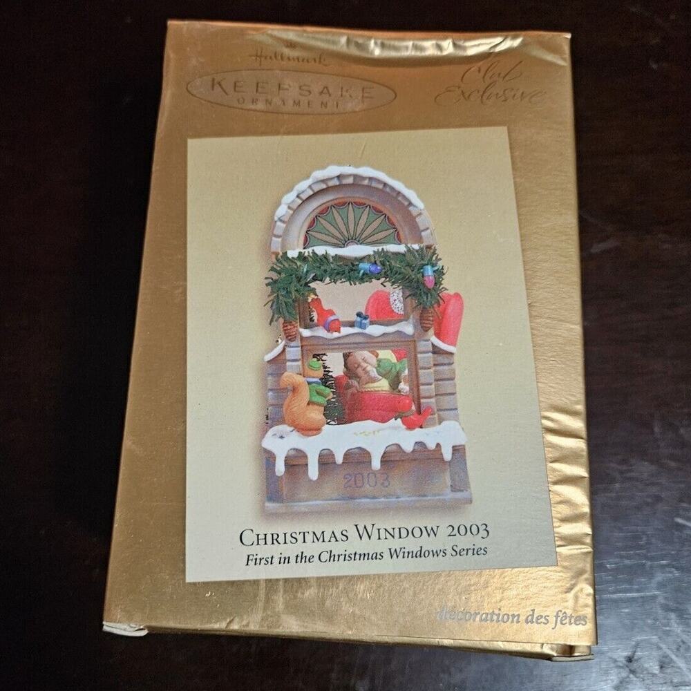 2003 Hallmark CHRISTMAS WINDOW #1 Series KOC Club Exclusive Ornament